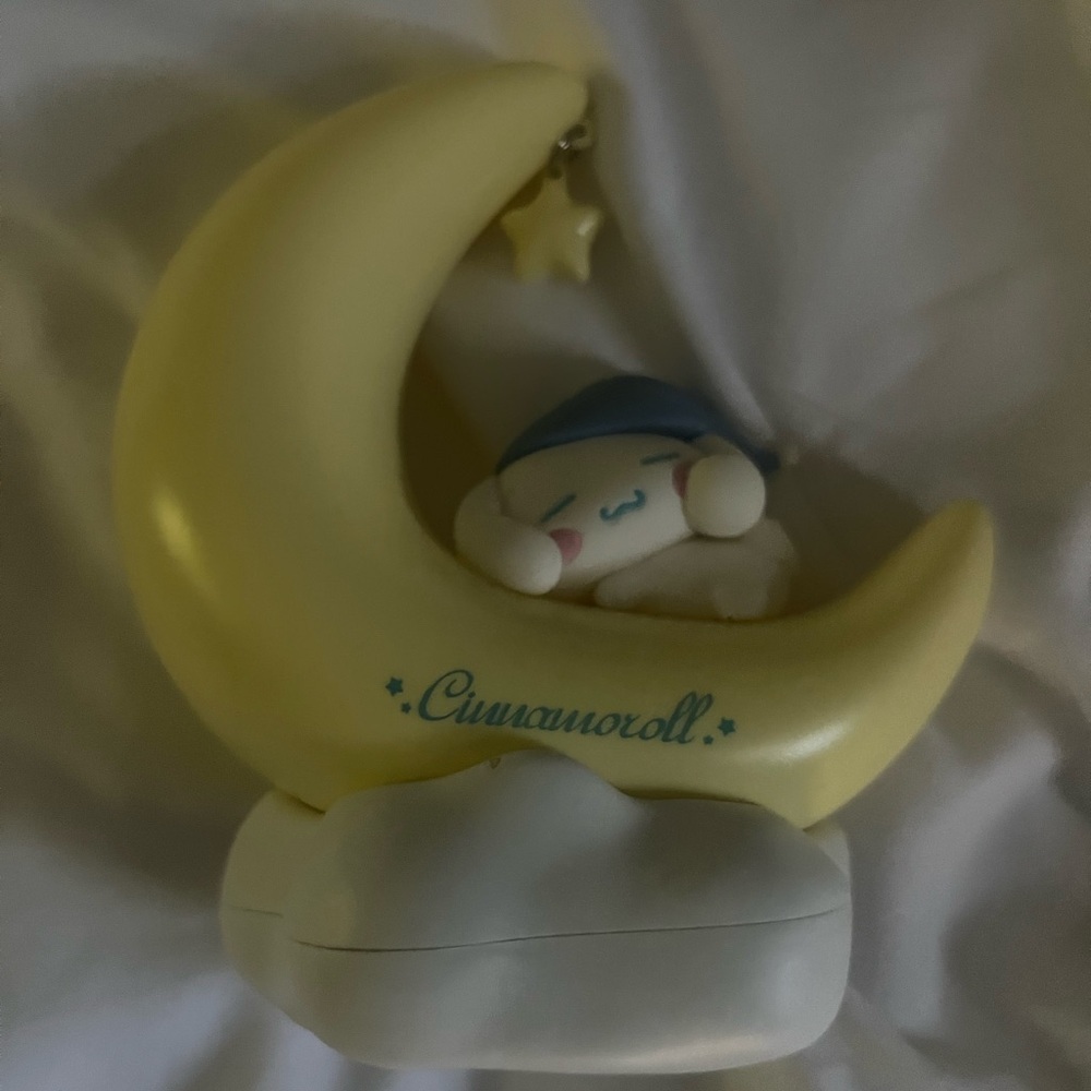 Cinnamoroll Moon and Cloud Night Light